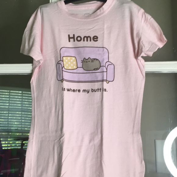 Pusheen Tops - Pusheen t-shirt
